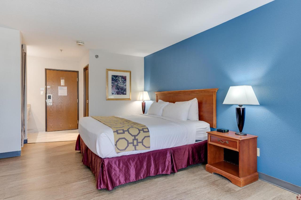 Hotel Baymont By Wyndham Salida Extérieur photo