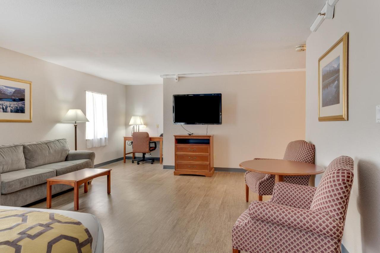 Hotel Baymont By Wyndham Salida Extérieur photo