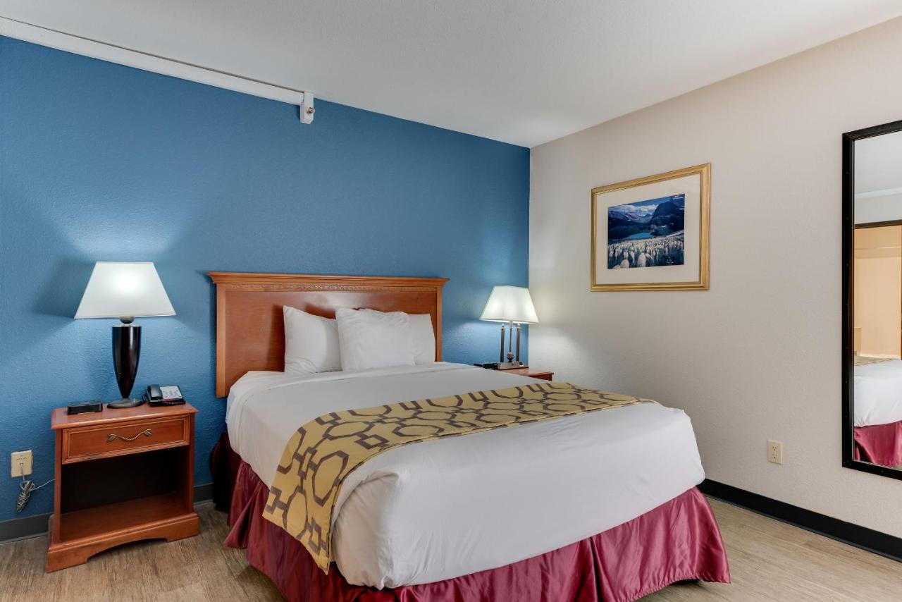 Hotel Baymont By Wyndham Salida Extérieur photo