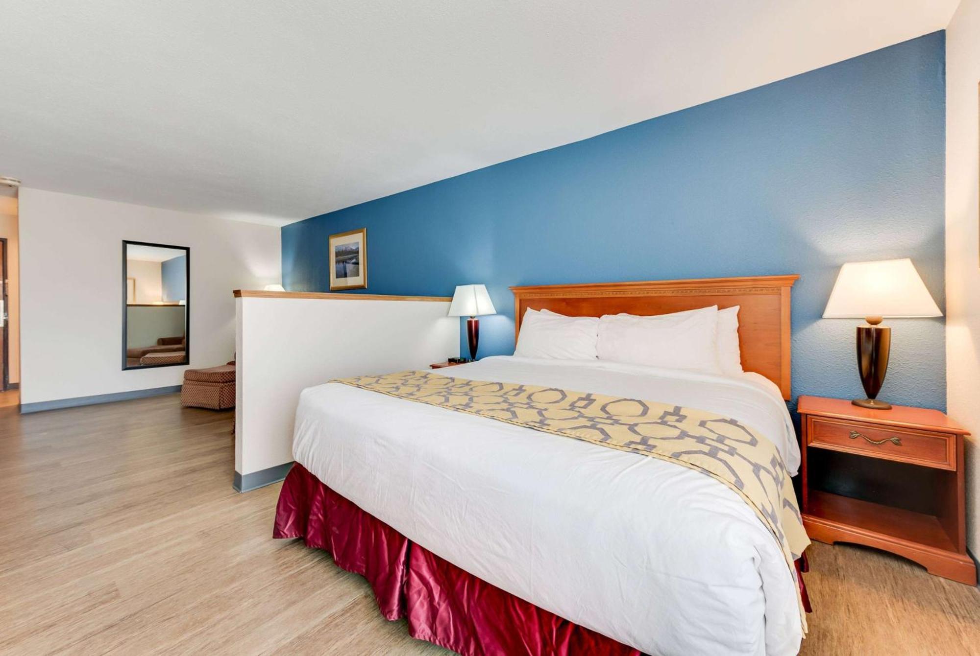Hotel Baymont By Wyndham Salida Extérieur photo
